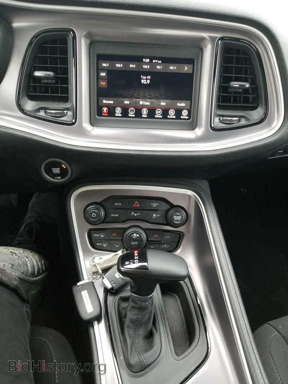 2019 Dodge Challenger - VIN: 2C3CDZBTXKH659610 - Фото 4