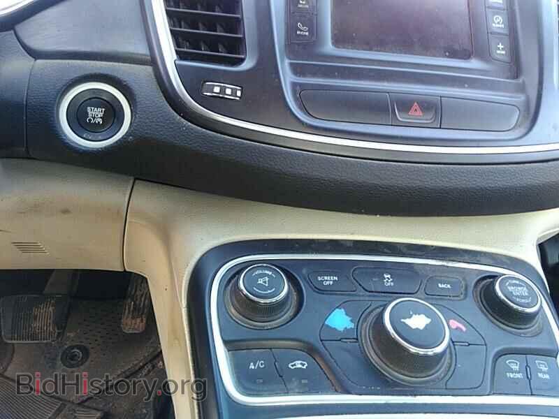 2016 Chrysler 200 - VIN: 1C3CCCAB8GN131393 - Фото 4