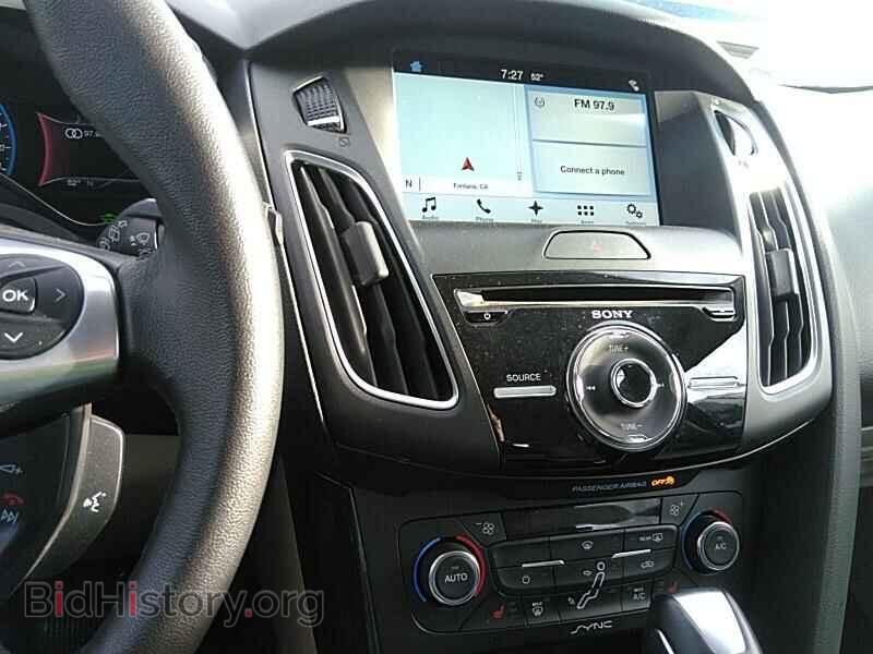 2016 Ford Focus Electric - VIN: 1FADP3R4XGL362081 - Фото 4