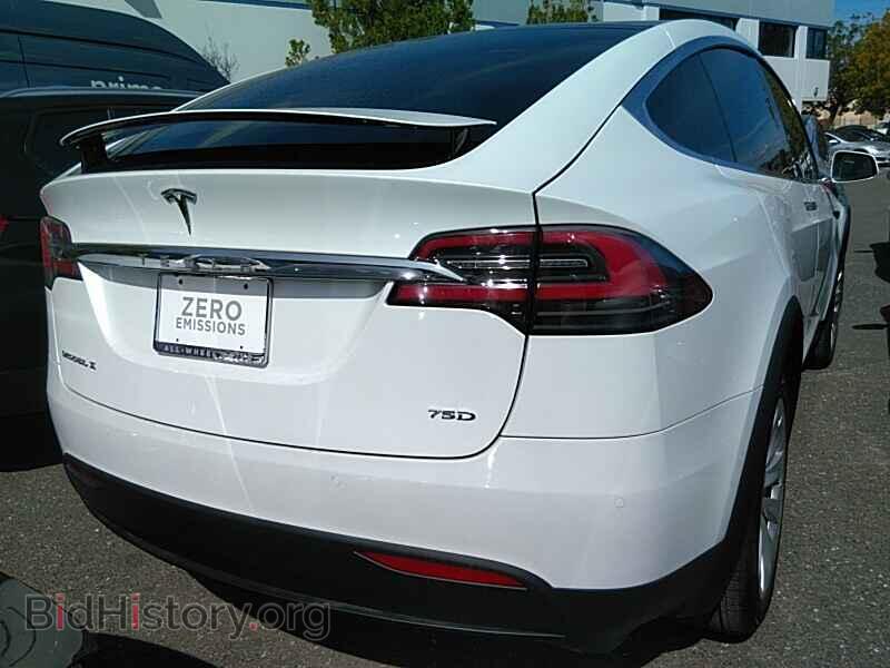 2017 Tesla Model X - VIN: 5YJXCAE27HF031961 - Photo 2