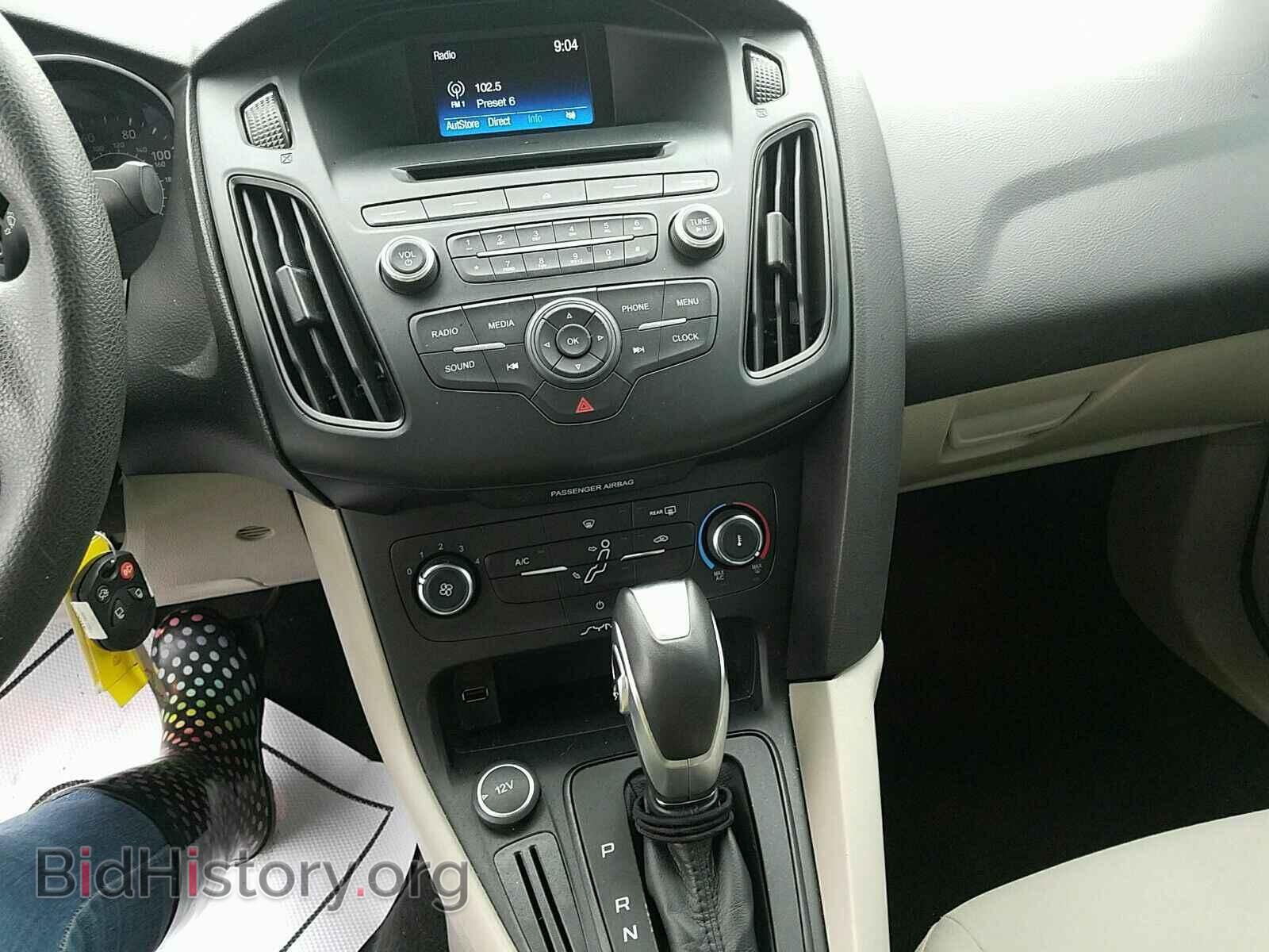 2015 Ford Focus - VIN: 1FADP3F21FL300733 - Фото 4