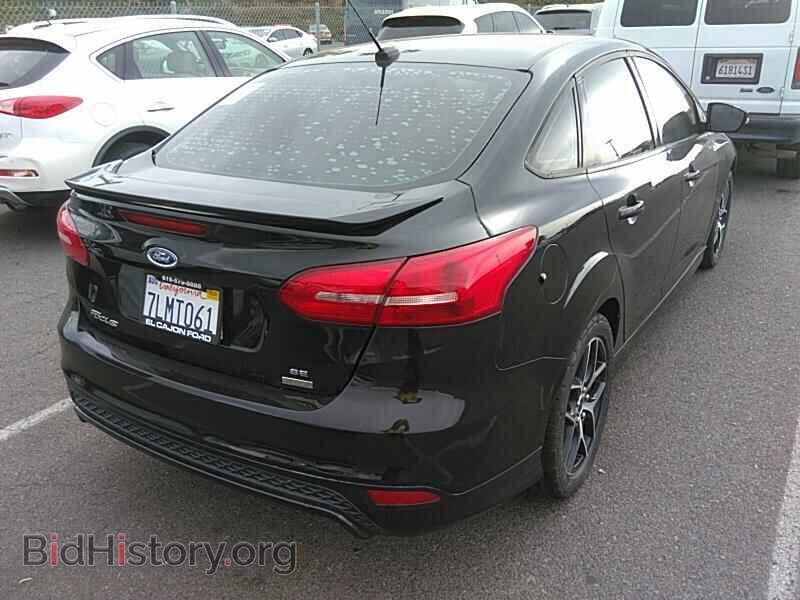 2015 Ford Focus - VIN: 1FADP3FE0FL360223 - Фото 2