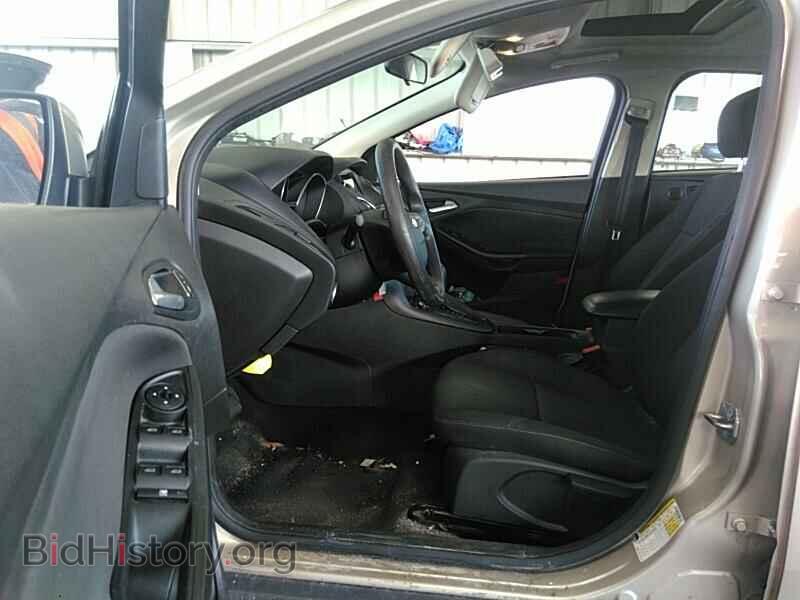 2017 Ford Focus - VIN: 1FADP3H23HL337010 - Фото 3