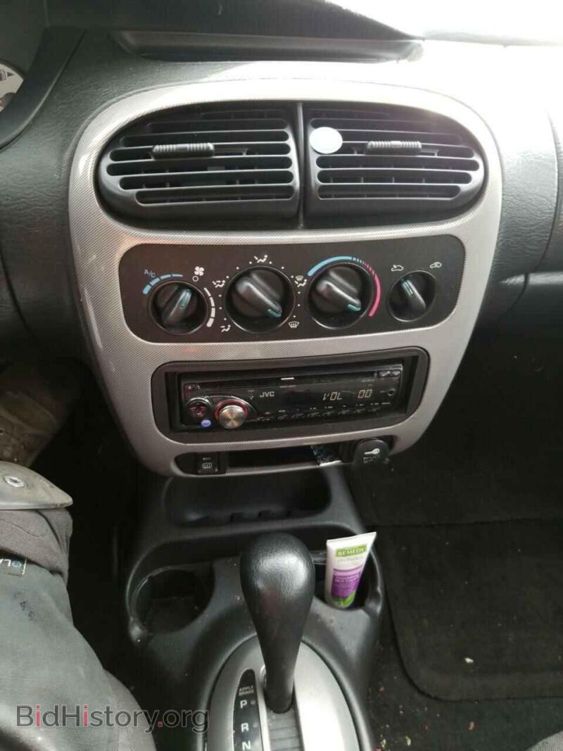 2004 Dodge NEON (VIN 1B3ES56C44D643191) — photo 4 of 36