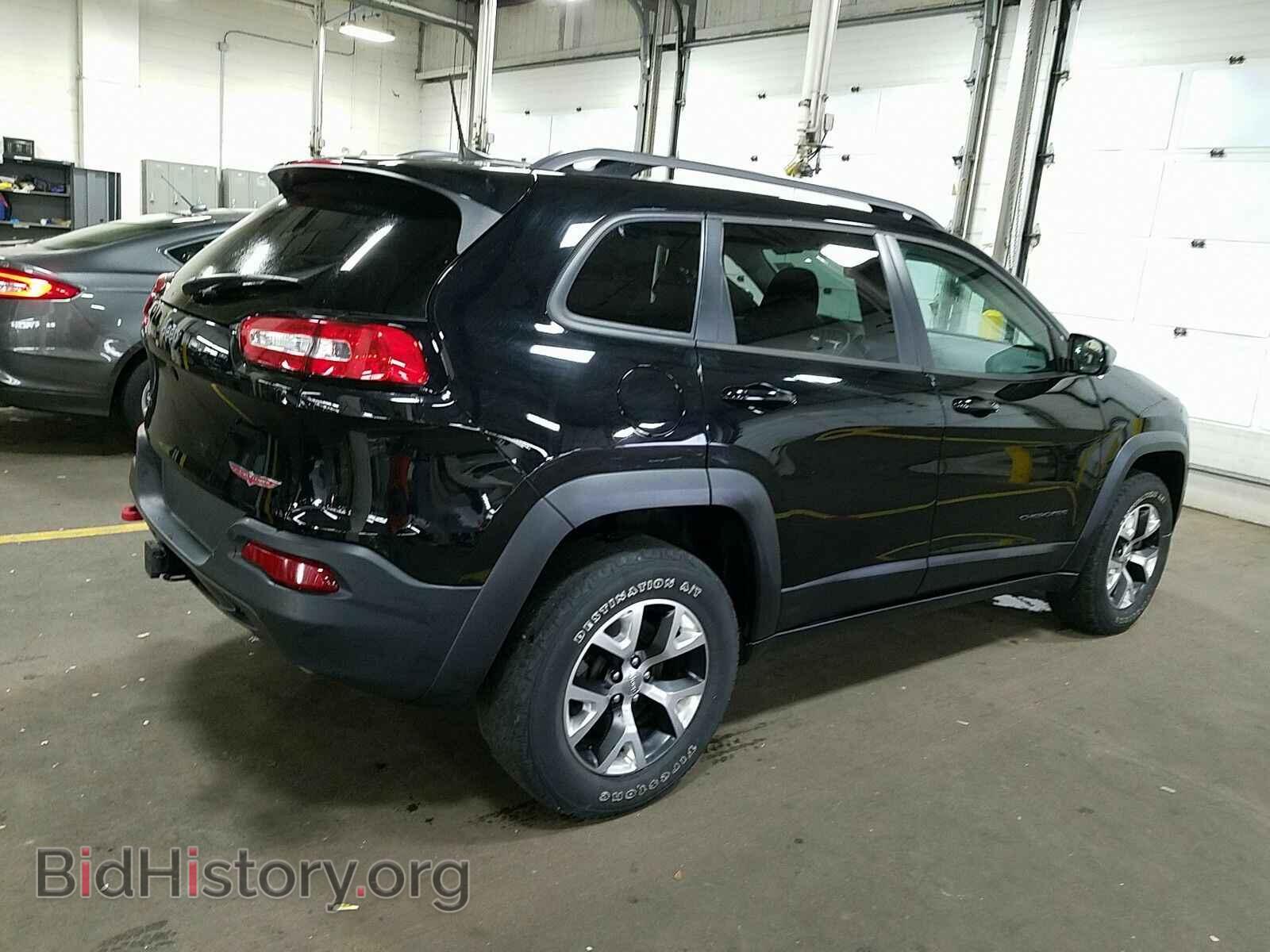 2017 Jeep Cherokee - VIN: 1C4PJMBS8HW599398 - Фото 2