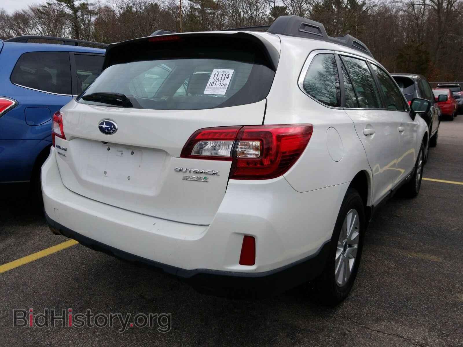 2017 Subaru Outback - VIN: 4S4BSAAC4H3301975 - Фото 2