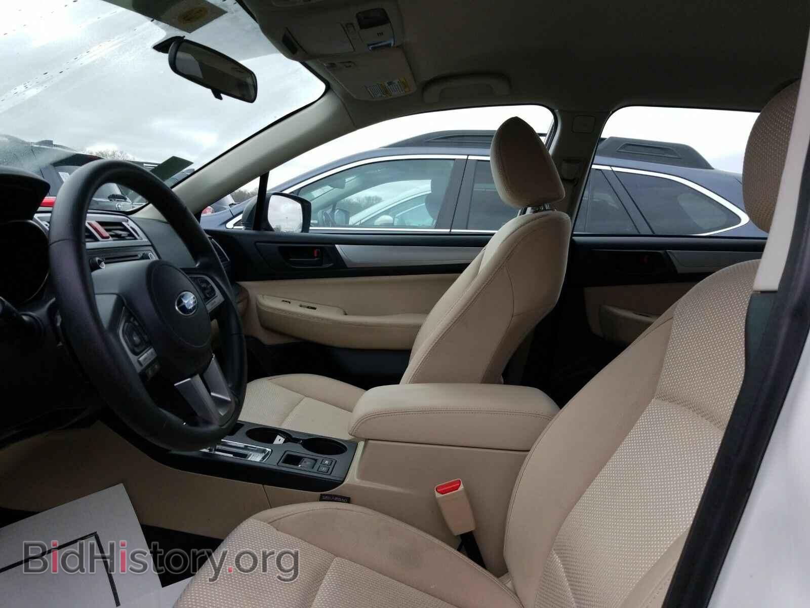 2017 Subaru Outback - VIN: 4S4BSAAC4H3301975 - Фото 3