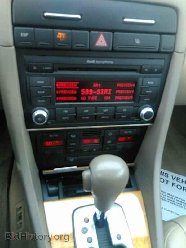 2008 Audi A4 - VIN: WAUDF48HX8K005205 - Фото 4