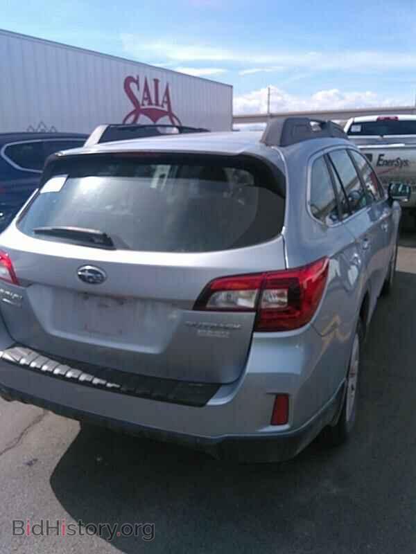 2017 Subaru Outback - VIN: 4S4BSAAC4H3329761 - Photo 2