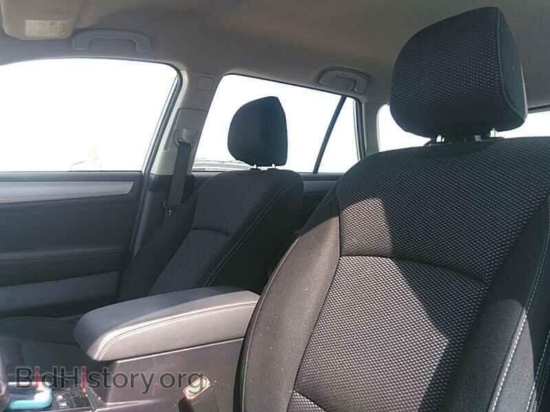 2017 Subaru Outback - VIN: 4S4BSAAC4H3329761 - Photo 3