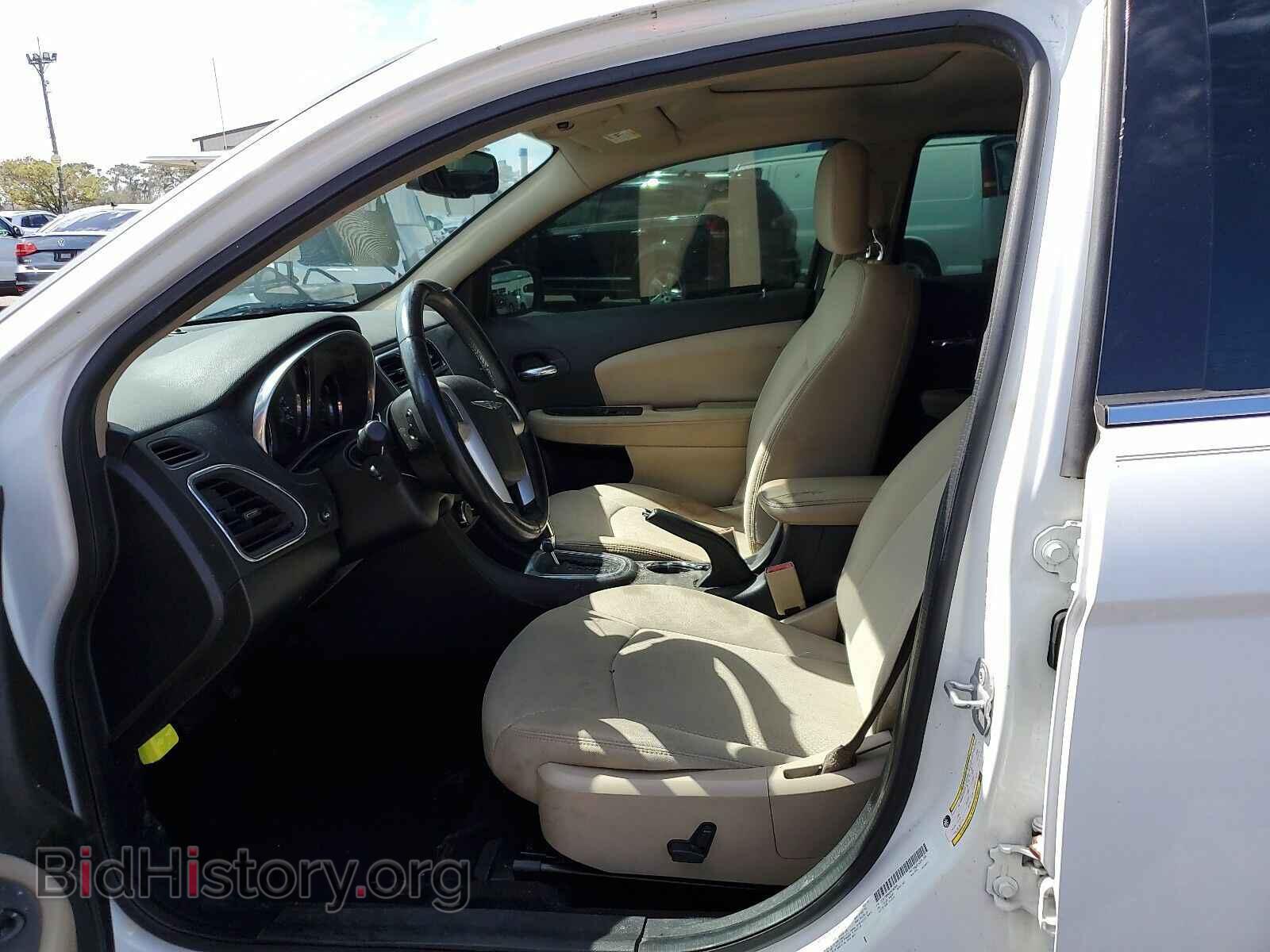 2013 Chrysler 200 - VIN: 1C3CCBBB0DN596965 - Фото 3