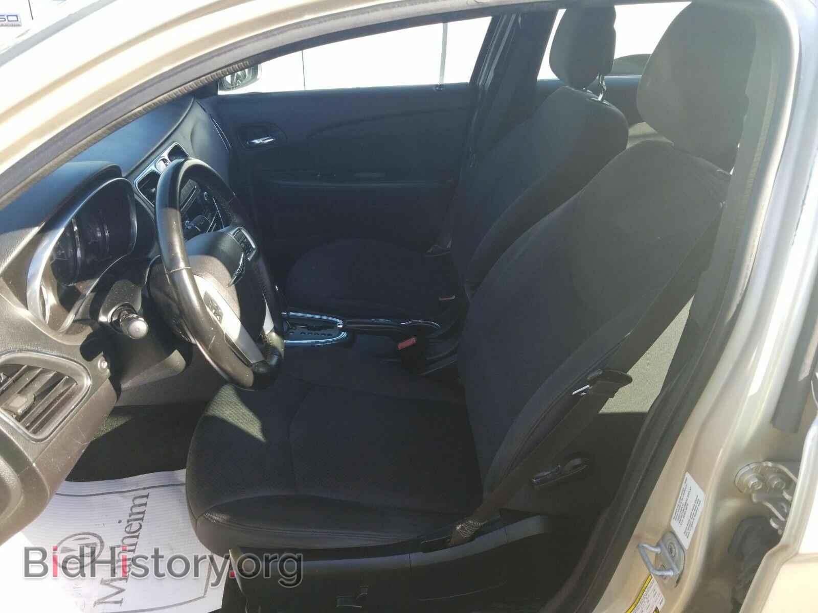 2013 Chrysler 200 - VIN: 1C3CCBBB5DN656075 - Фото 3
