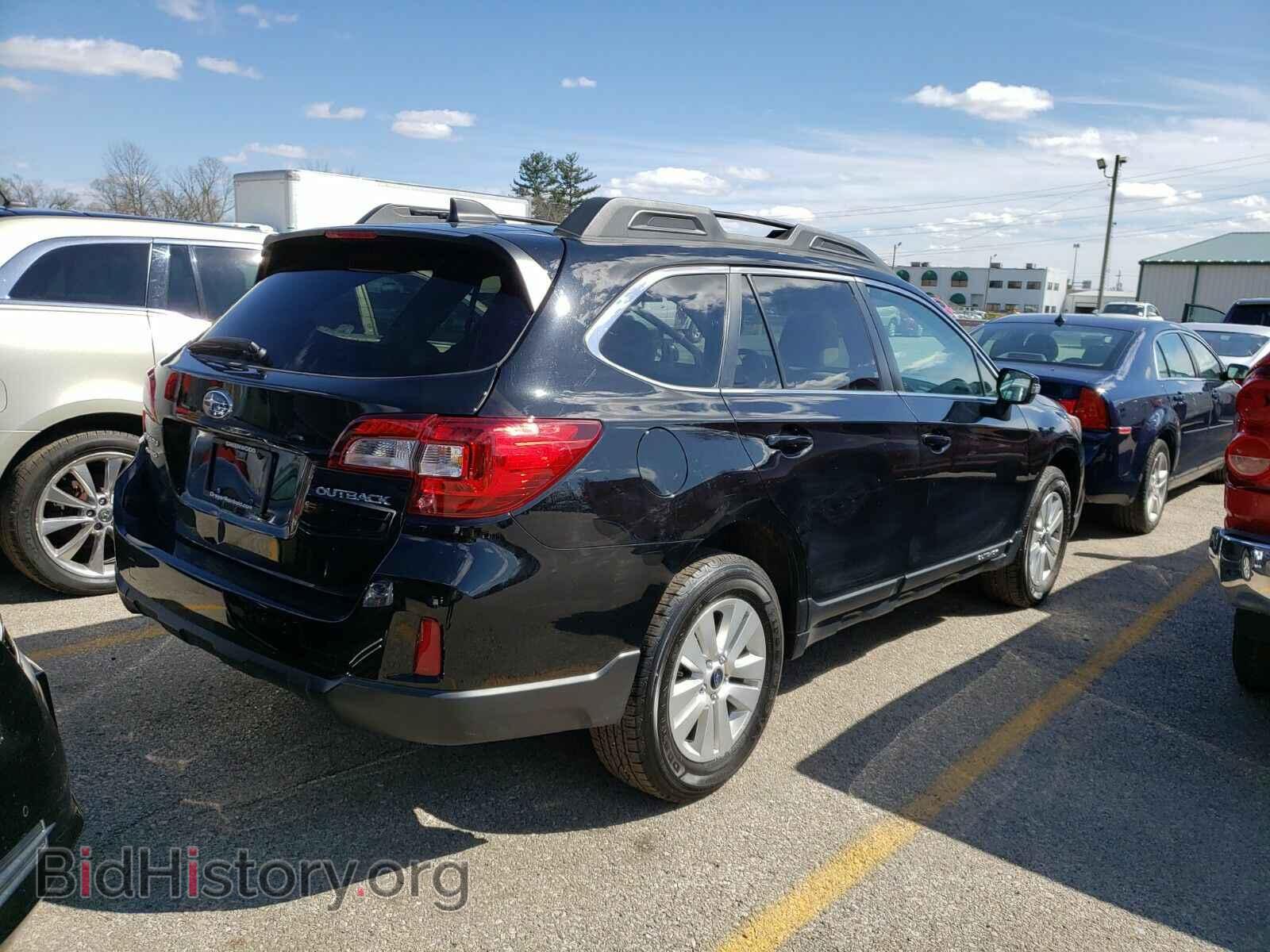 2016 Subaru Outback - VIN: 4S4BSBFC3G3249624 - Фото 2