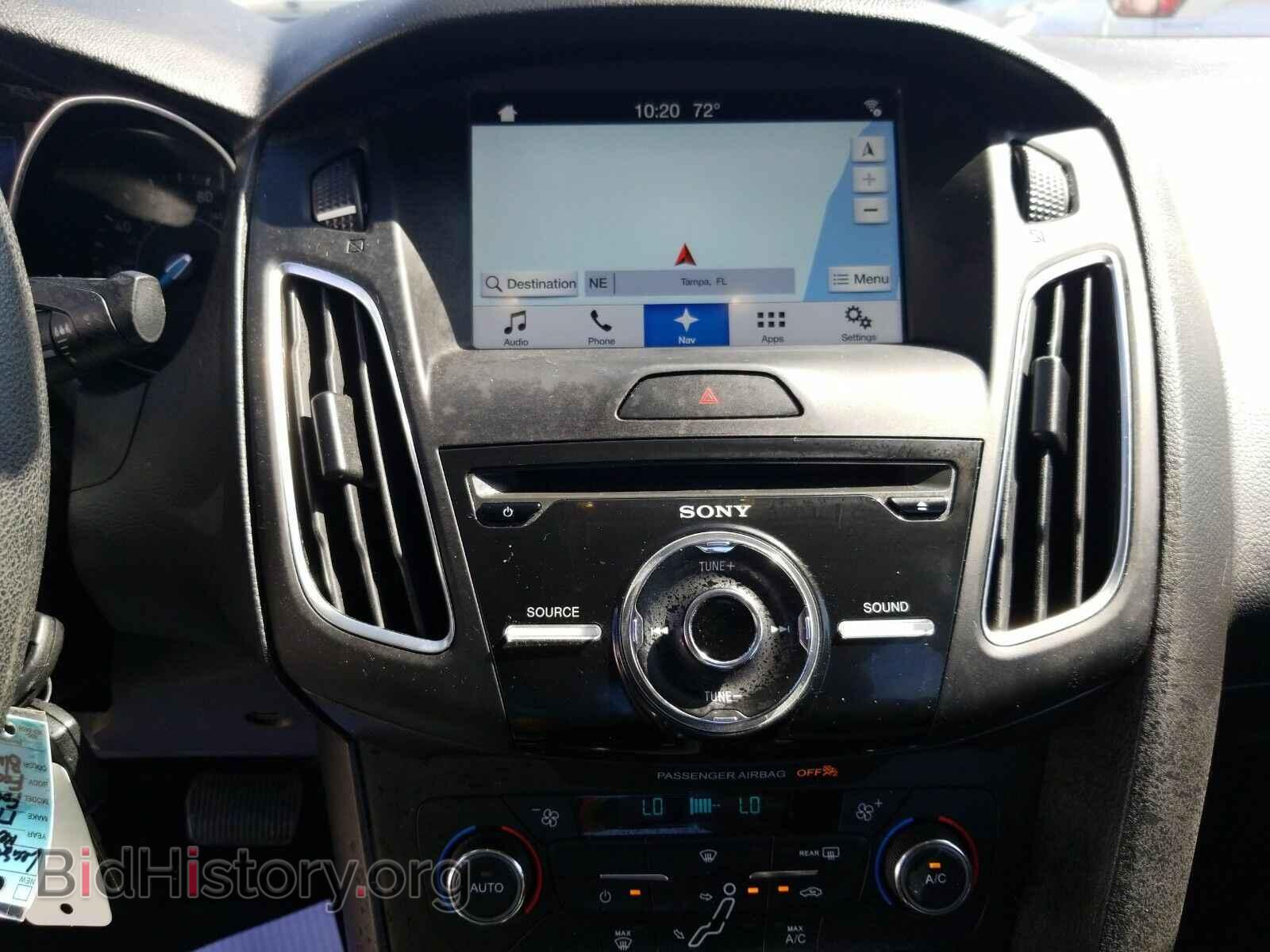 2017 Ford Focus - VIN: 1FADP3H28HL228199 - Фото 4