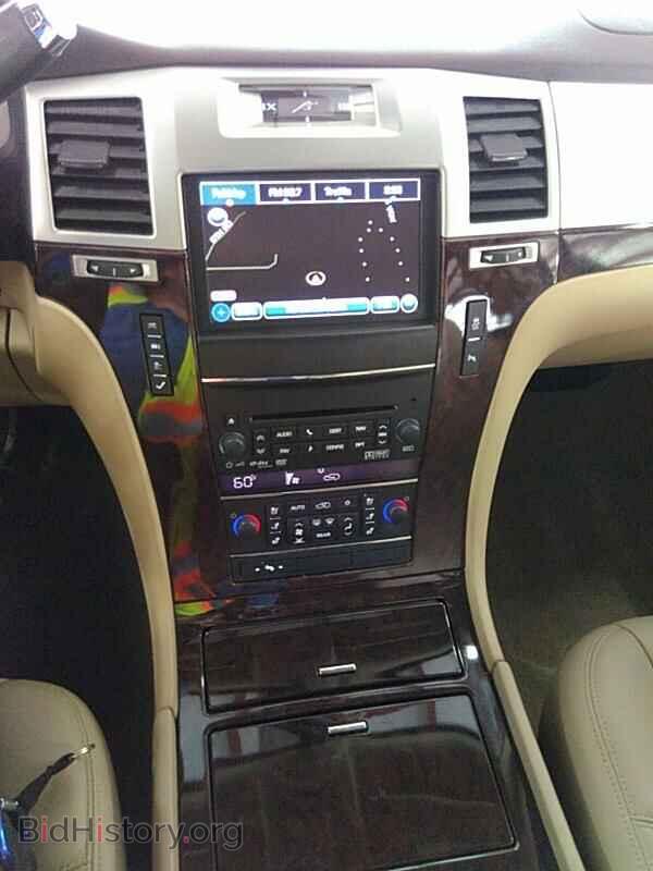 2013 Cadillac Escalade - VIN: 1GYS3BEF0DR184490 - Фото 4