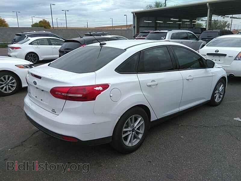 2018 Ford Focus - VIN: 1FADP3FE6JL205121 - Фото 2