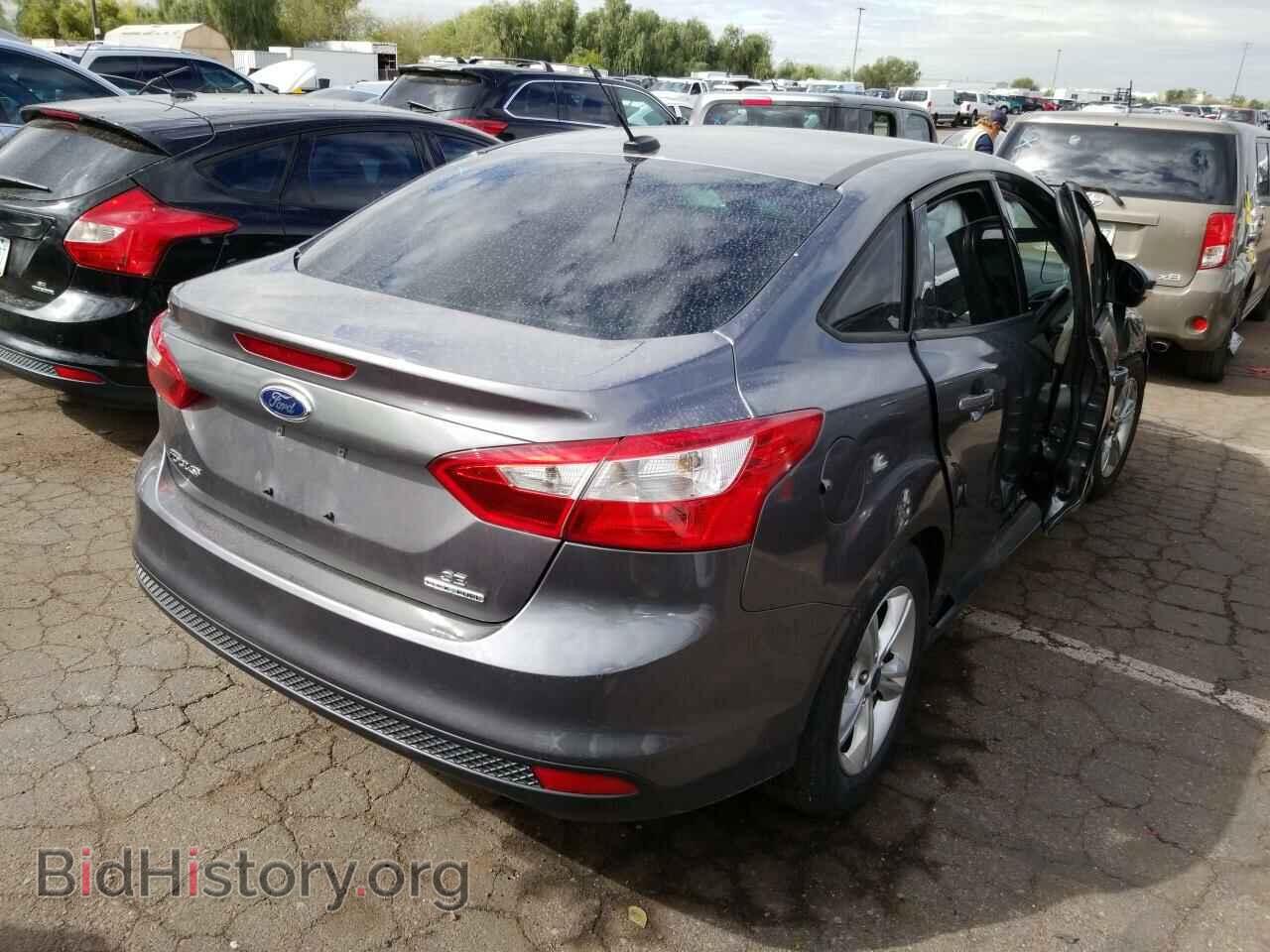 2014 Ford Focus - VIN: 1FADP3F28EL355193 - Фото 2