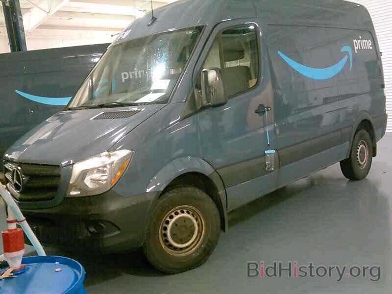 Photo WD3PE7CD9JP639780 - Mercedes-Benz Sprinter Cargo Van 2018