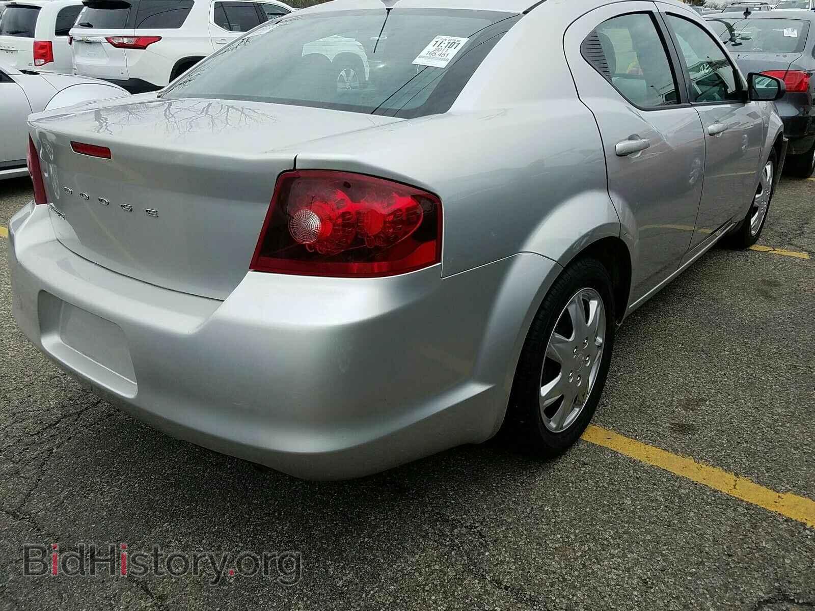 2011 Dodge Avenger - VIN: 1B3BD4FB5BN608357 - Фото 2