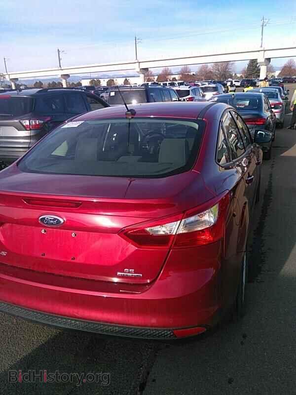 2014 Ford Focus - VIN: 1FADP3F21EL441154 - Фото 2