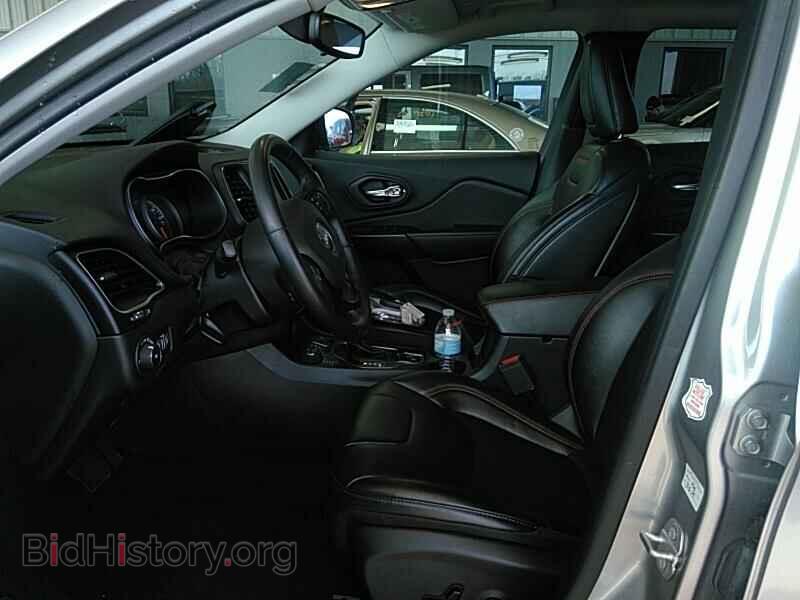 2019 Jeep Cherokee - VIN: 1C4PJMBX2KD298172 - Фото 3