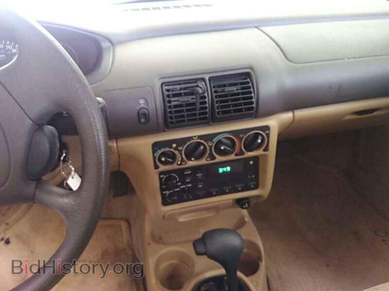 1998 Dodge Neon - VIN: 1B3ES47C1WD609883 - Фото 4