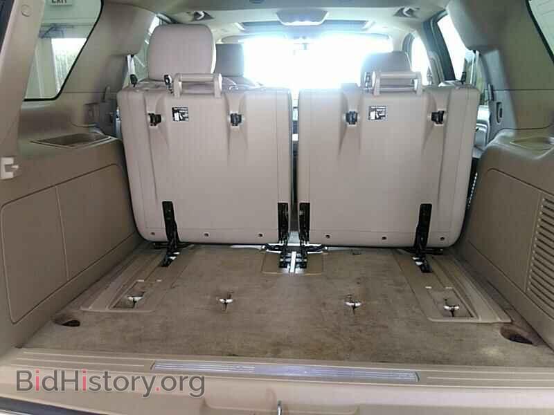 2011 Cadillac Escalade - VIN: 1GYS4BEF7BR187221 - Фото 7