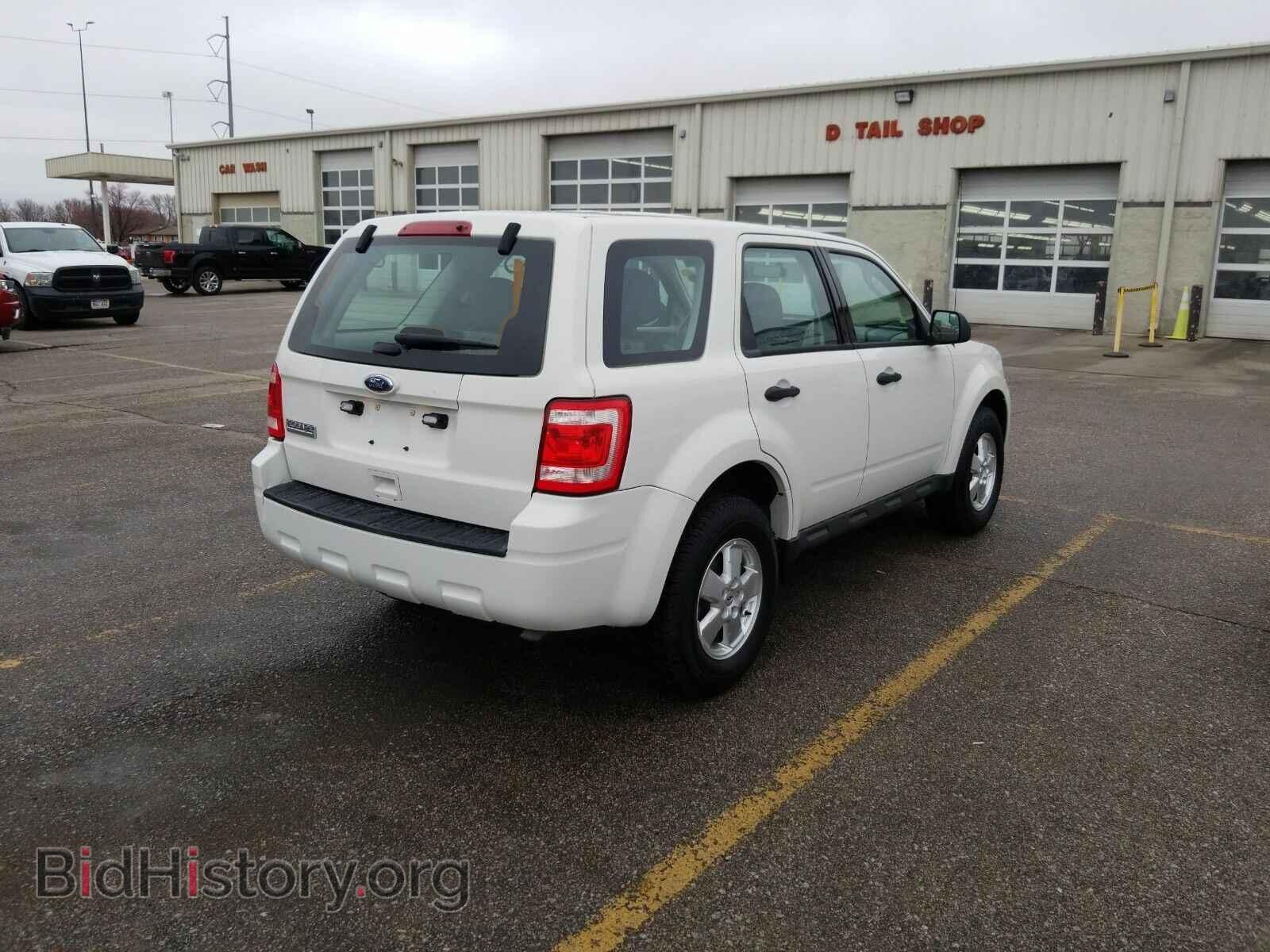 2011 Ford Escape - VIN: 1FMCU9C75BKB99158 - Фото 4