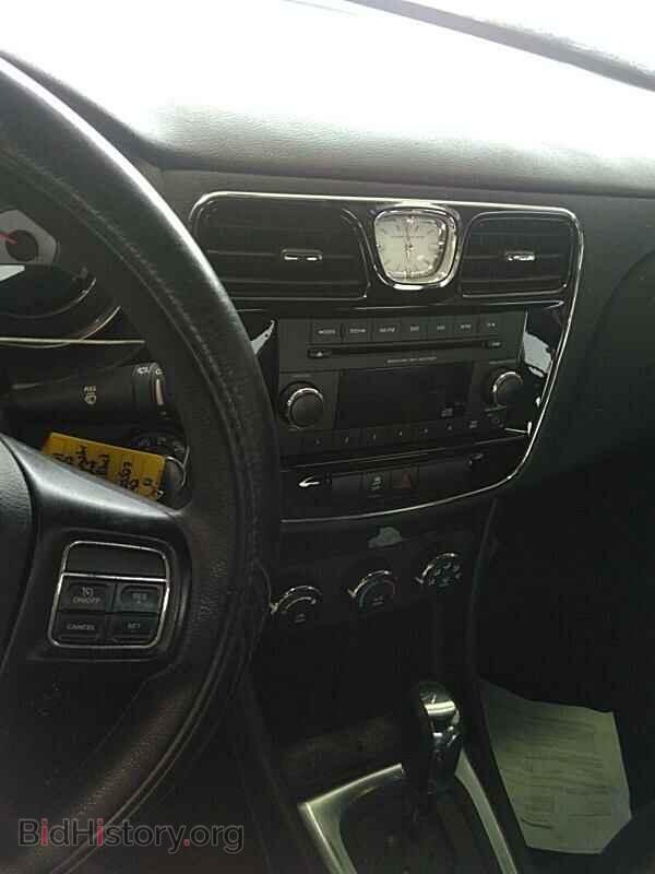 2012 Chrysler 200 - VIN: 1C3CCBABXCN105527 - Фото 4
