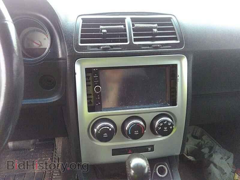 2010 Dodge Challenger - VIN: 2B3CJ4DV1AH103501 - Фото 4