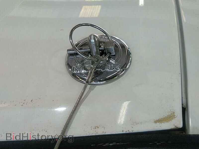 2011 Dodge Challenger - VIN: 2B3CJ5DT7BH518893 - Photo 13
