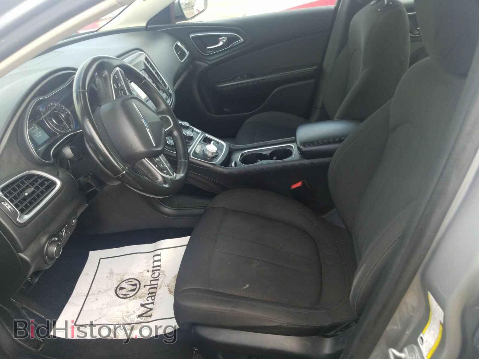 2016 Chrysler 200 - VIN: 1C3CCCAB6GN132123 - Photo 3