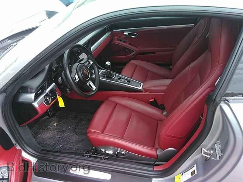 2017 Porsche 911 - VIN: WP0AB2A90HS123935 - Фото 3