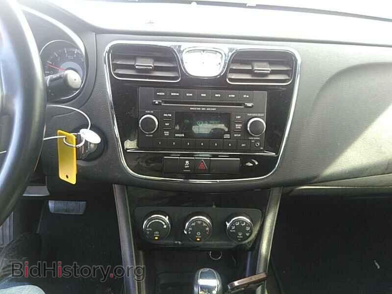 2012 Chrysler 200 - VIN: 1C3CCBBB7CN100543 - Фото 4