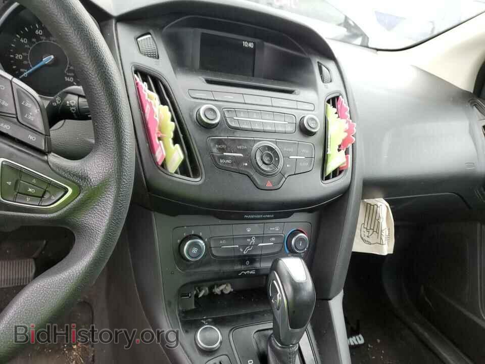2016 Ford Focus - VIN: 1FADP3F29GL402685 - Фото 4