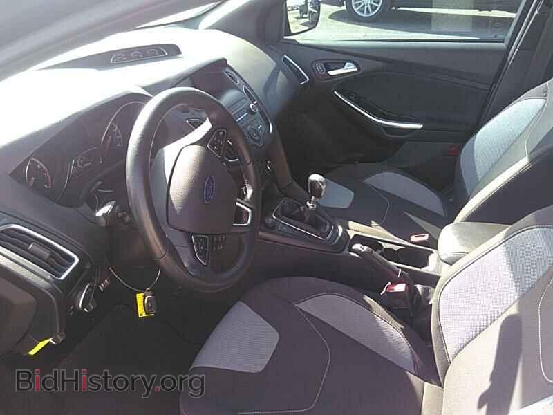 2018 Ford Focus - VIN: 1FADP3L99JL331934 - Фото 3
