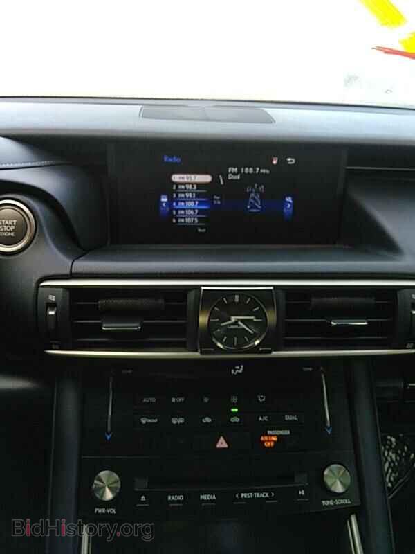 2018 Lexus IS - VIN: JTHBA1D21J5083240 - Фото 4