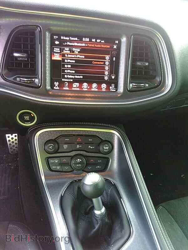 2016 Dodge Challenger - VIN: 2C3CDZFJ2GH145850 - Photo 4