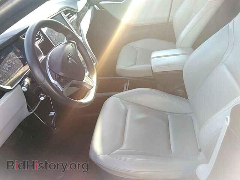 2015 Tesla Model S - VIN: 5YJSA1E28FF114019 - Photo 3