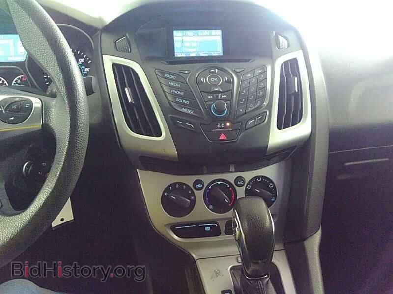 2014 Ford Focus - VIN: 1FADP3F23EL219330 - Photo 4