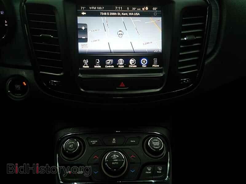 2016 Chrysler 200 - VIN: 1C3CCCDG9GN118398 - Фото 4