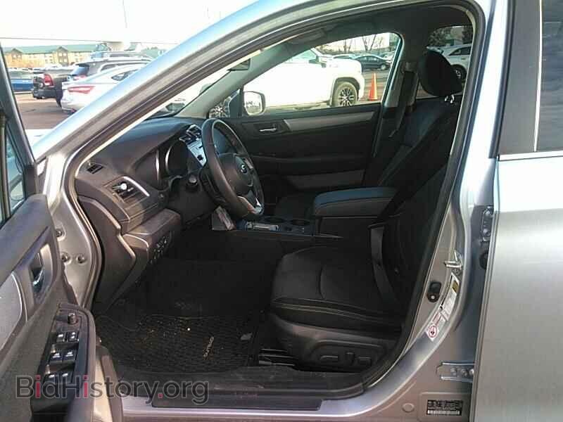2018 Subaru Outback - VIN: 4S4BSAFC8J3276982 - Фото 3