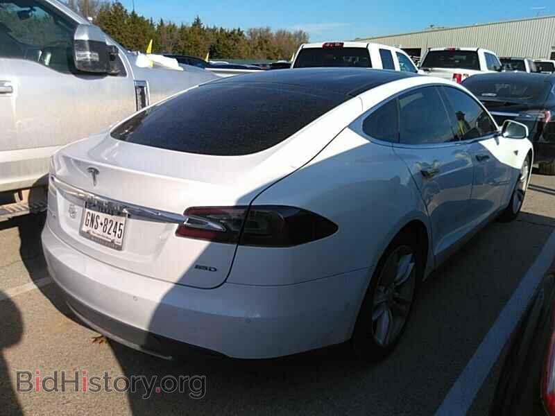 2015 Tesla Model S - VIN: 5YJSA1E27FF106185 - Фото 2