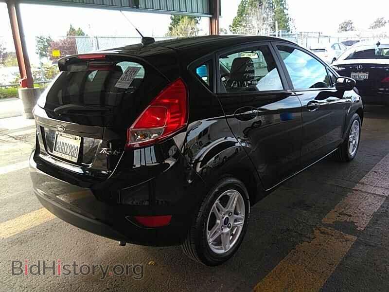 2017 Ford Fiesta - VIN: 3FADP4EJ6HM113746 - Фото 2