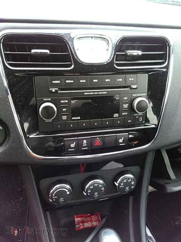 2013 Chrysler 200 - VIN: 1C3CCBBB4DN575259 - Фото 4