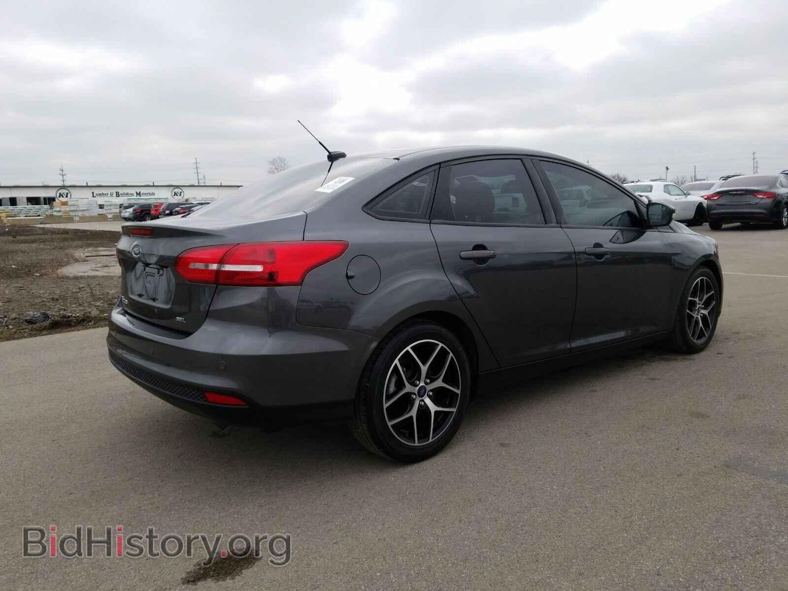 2017 Ford Focus - VIN: 1FADP3H27HL236472 - Фото 2