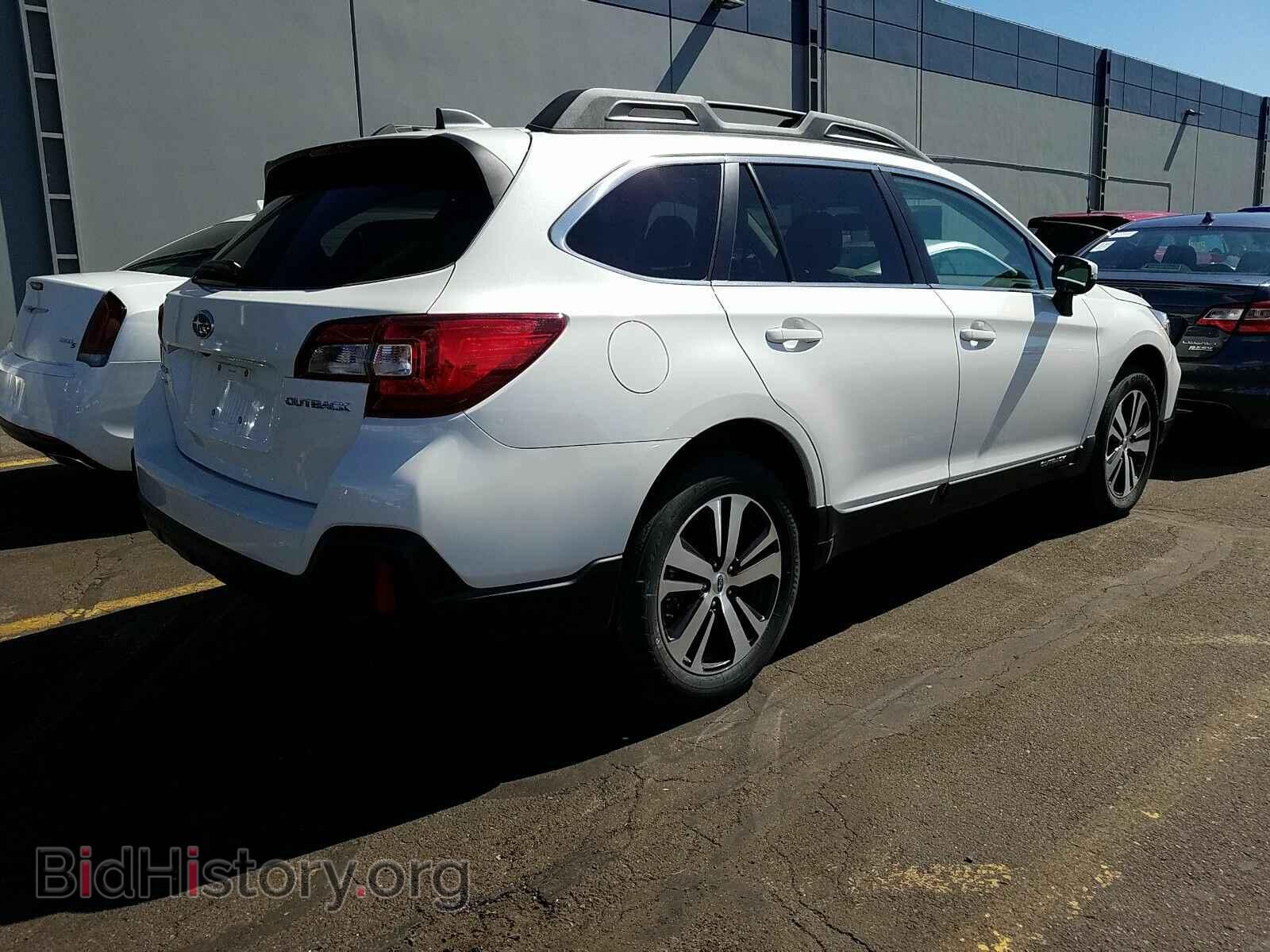 2019 Subaru Outback - VIN: 4S4BSANC7K3380091 - Фото 2