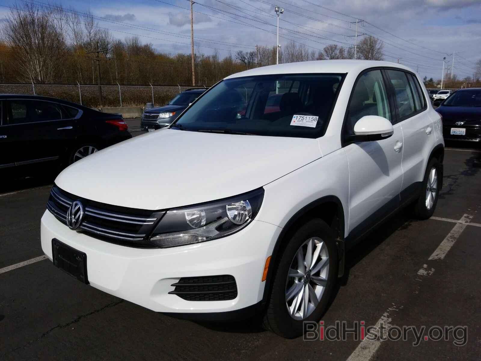 Фотография WVGBV7AX8HK046900 - Volkswagen Tiguan Limited 2017