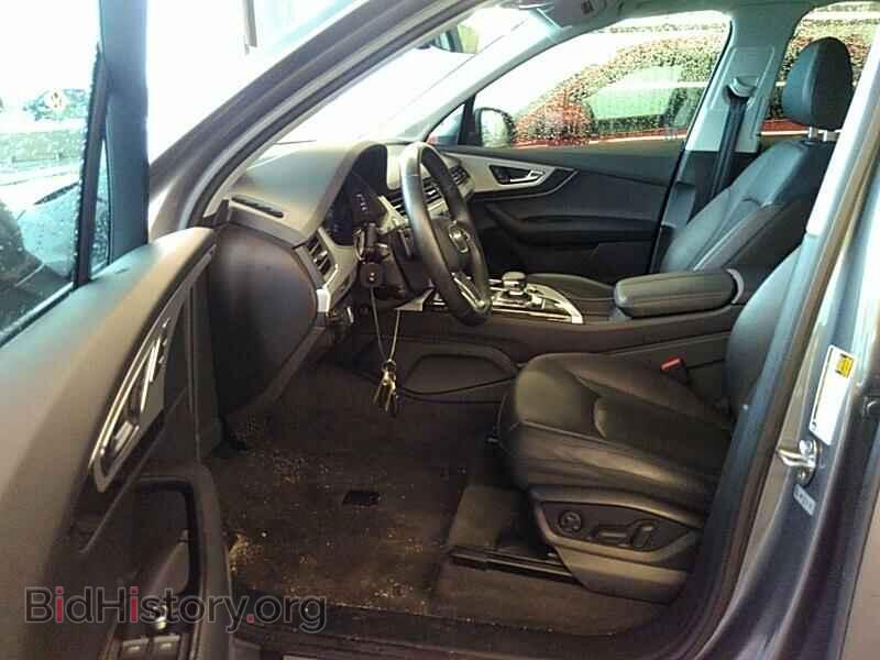 2017 Audi Q7 - VIN: WA1VAAF72HD027132 - Фото 3