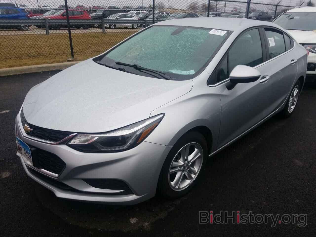 Photo 1G1BE5SM6H7113499 - Chevrolet Cruze 2017